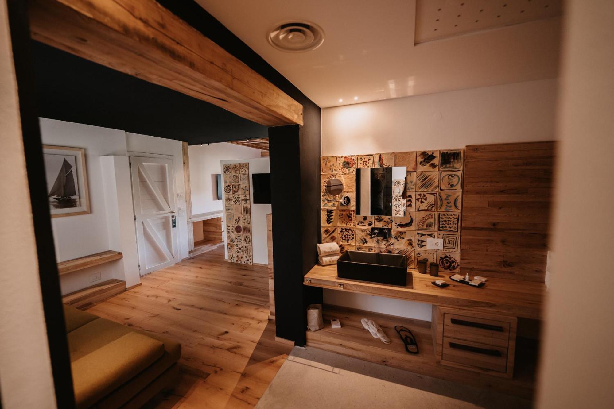 Praia Art Resort - Small Luxury Hotels Of The World (Adults Only) Le Castella  Eksteriør billede