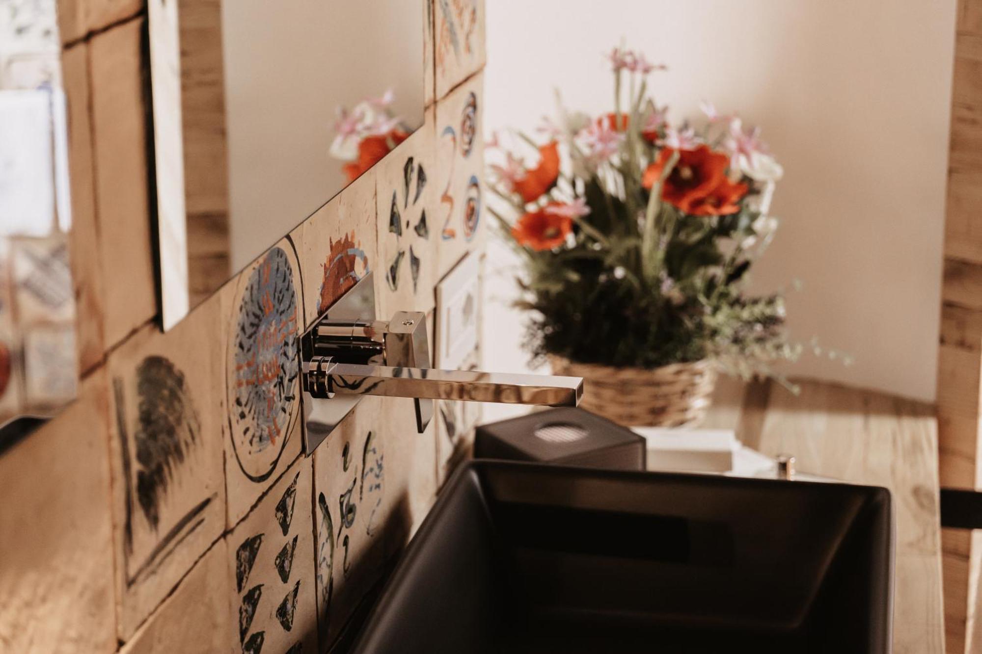Praia Art Resort - Small Luxury Hotels Of The World (Adults Only) Le Castella  Eksteriør billede